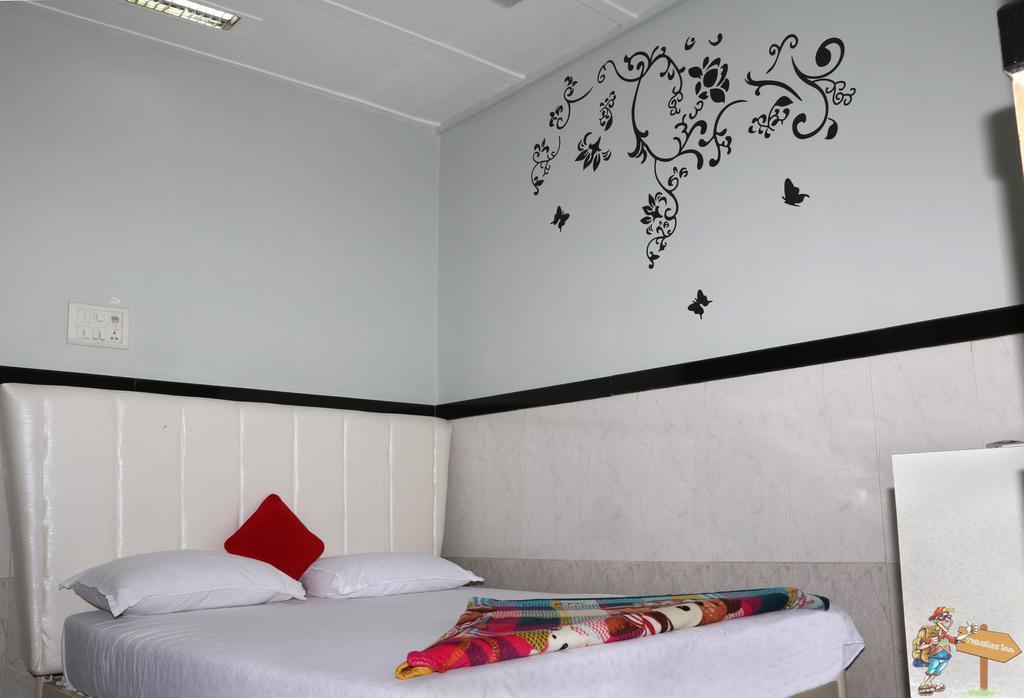 Traveller'S Inn Hotel - Fort Mumbai Dış mekan fotoğraf